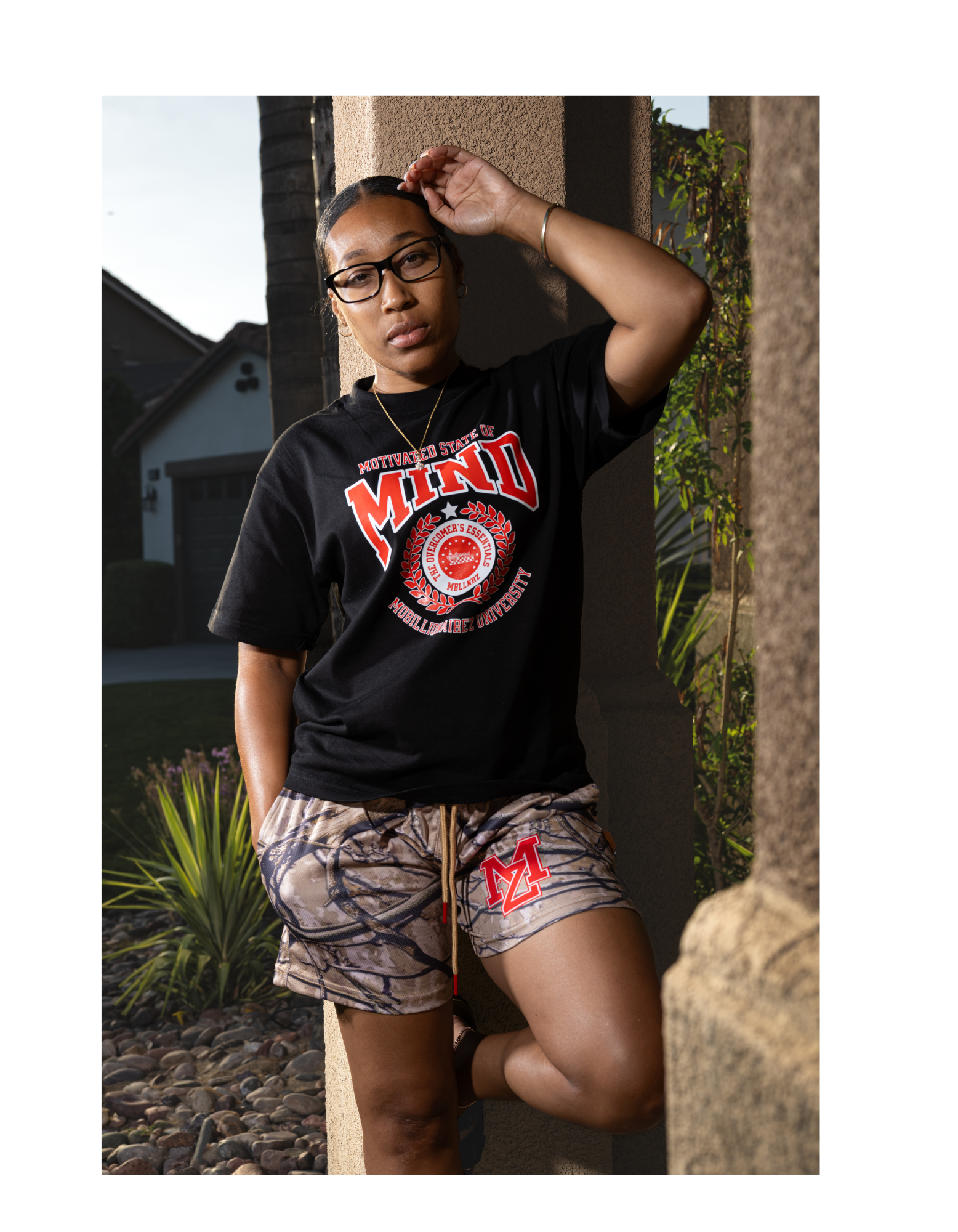 Mobillionairez "Believe U" T-shirt - Black & Red  [Unisex]